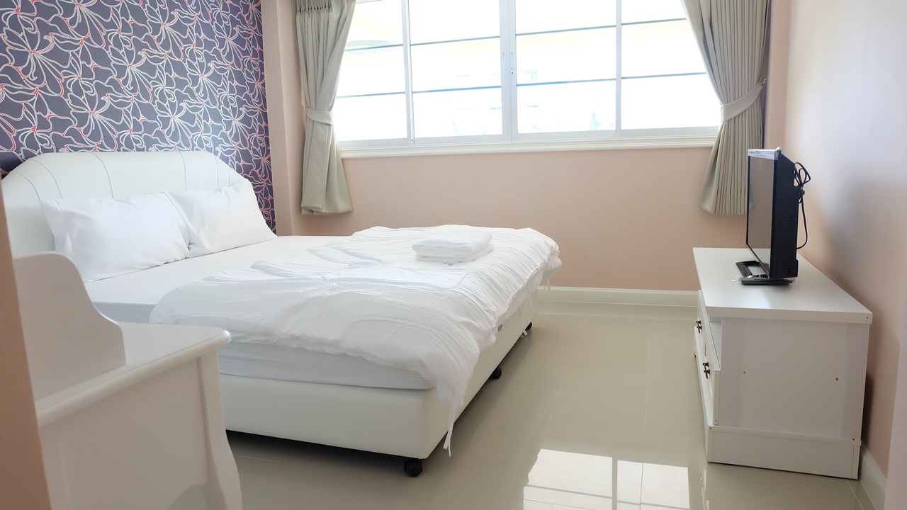 Photo of Bedroom in Samsen Nai