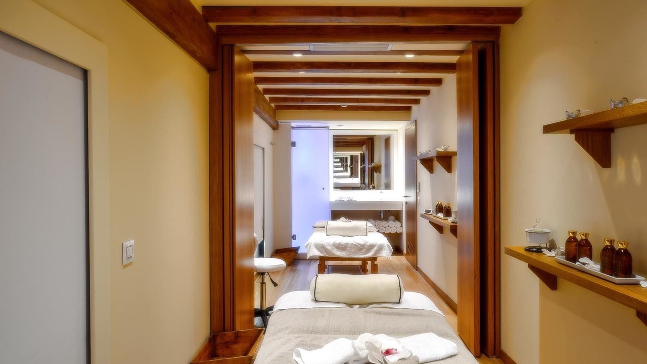 Photo of Bedroom in Drama
