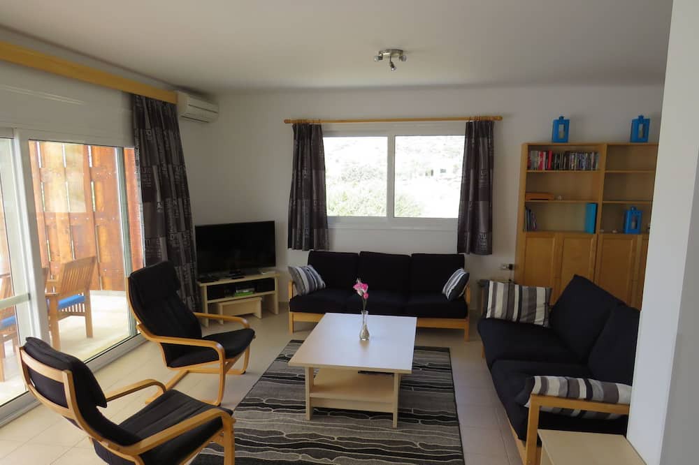 Photo of Livingroom in Makry Gialos