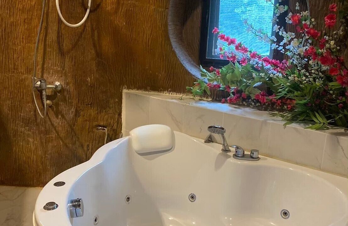 Photo of Bathroom in Tha Khoei