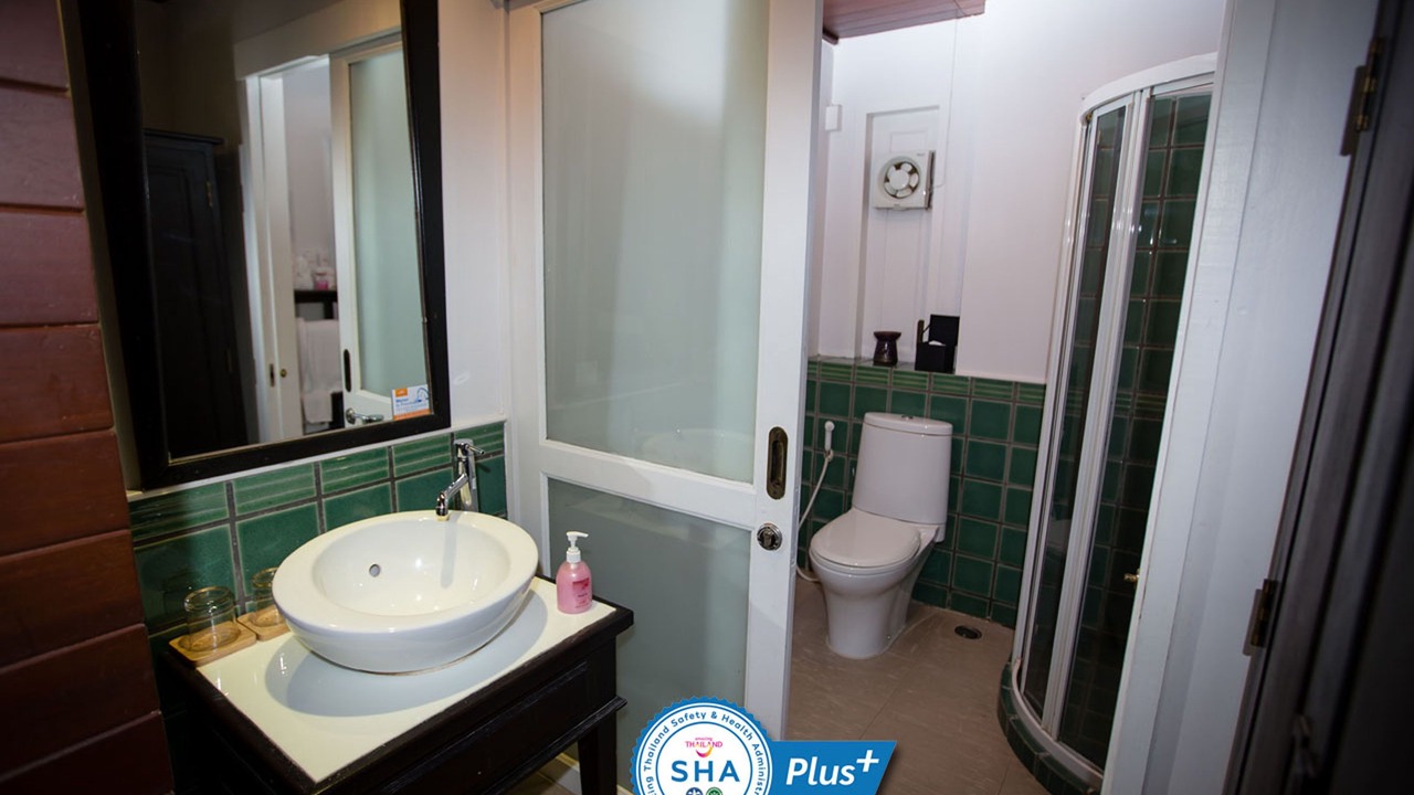 Photo of Bathroom in Amphawa
