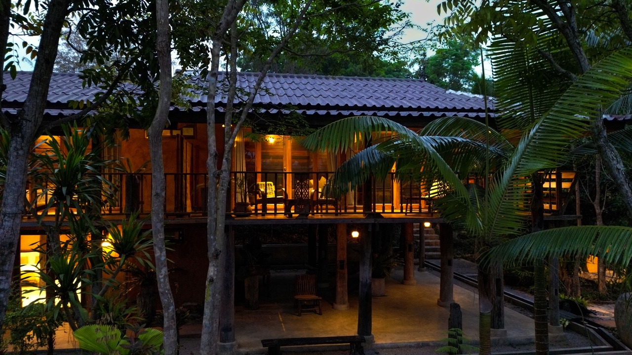 Photo of Outdoor in Nang Lae