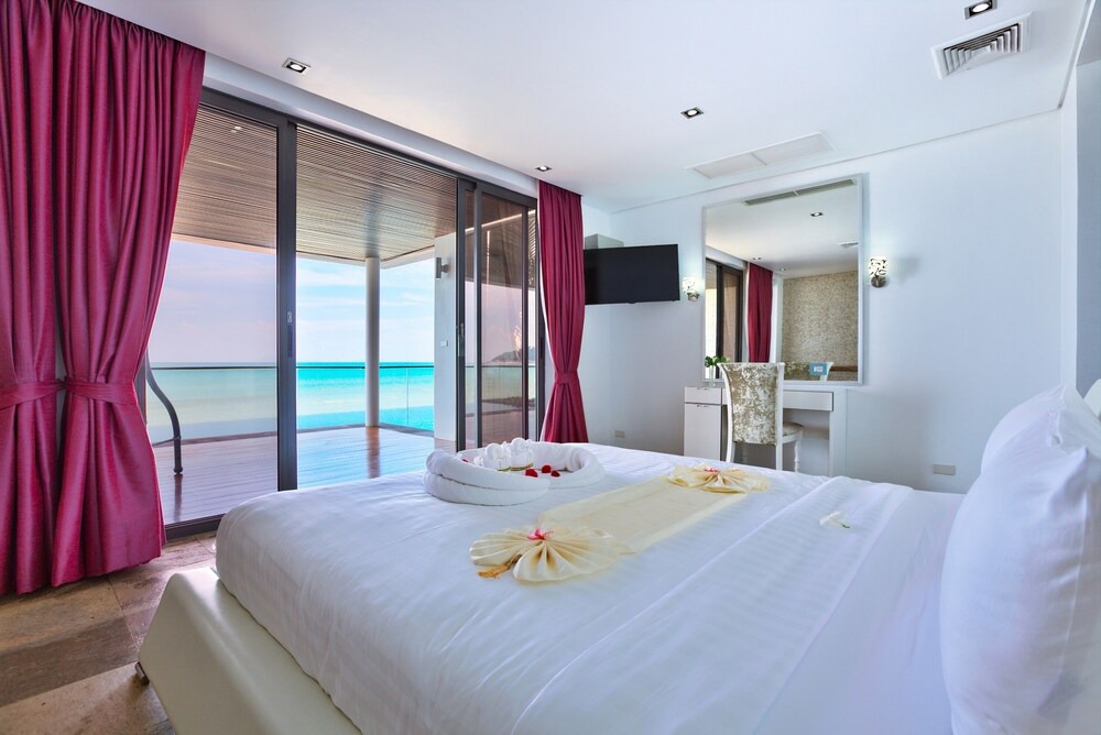 Photo of Bedroom in Lipa Noi