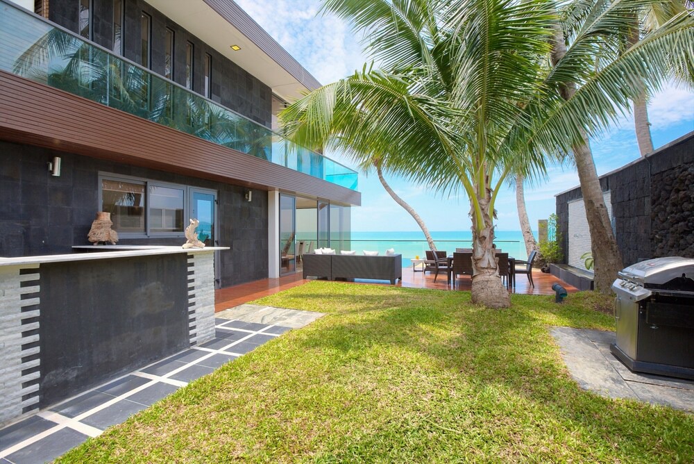 Photo of Outdoor in Lipa Noi