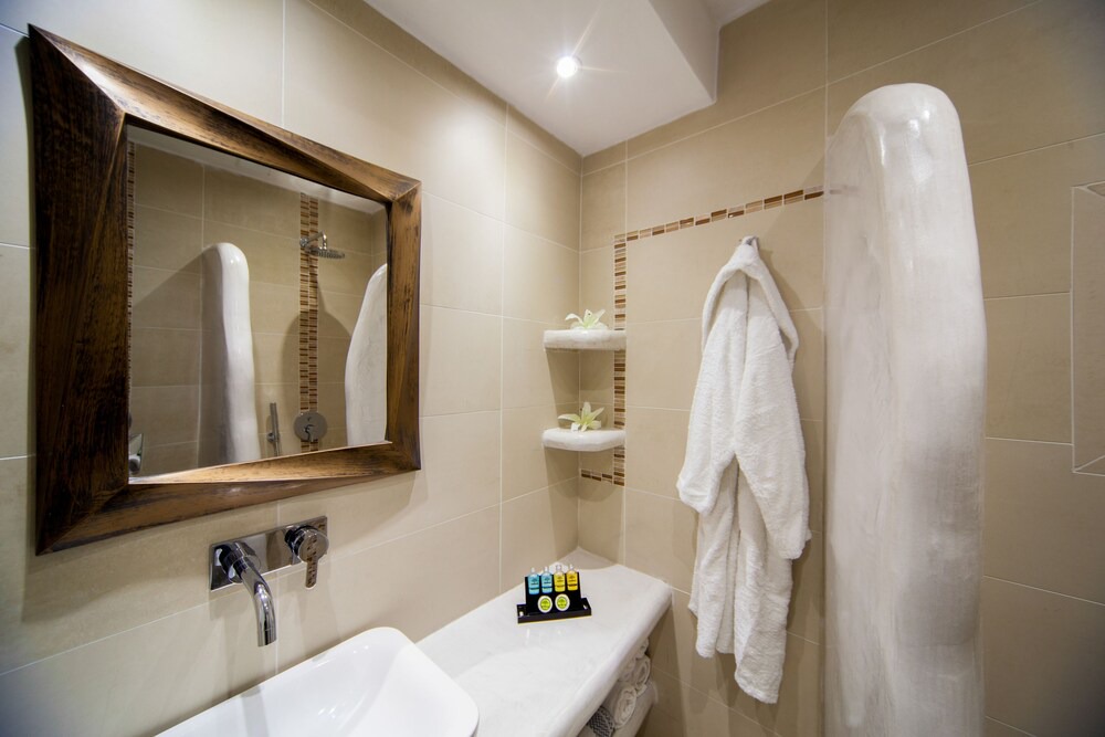Photo of Bathroom in Fira