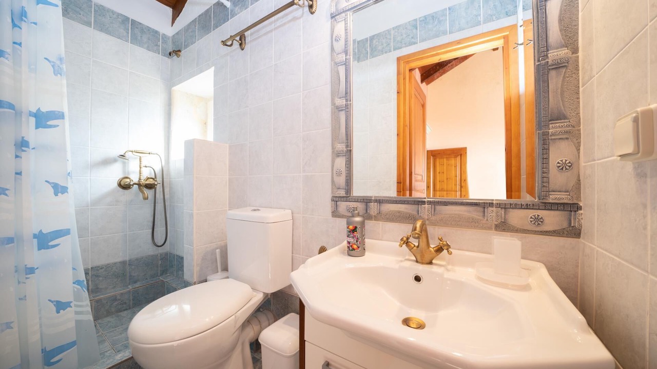 Photo of Bathroom in Assos