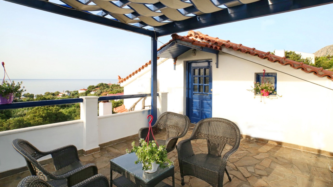 Photo of Patio Balcony in Armenistis