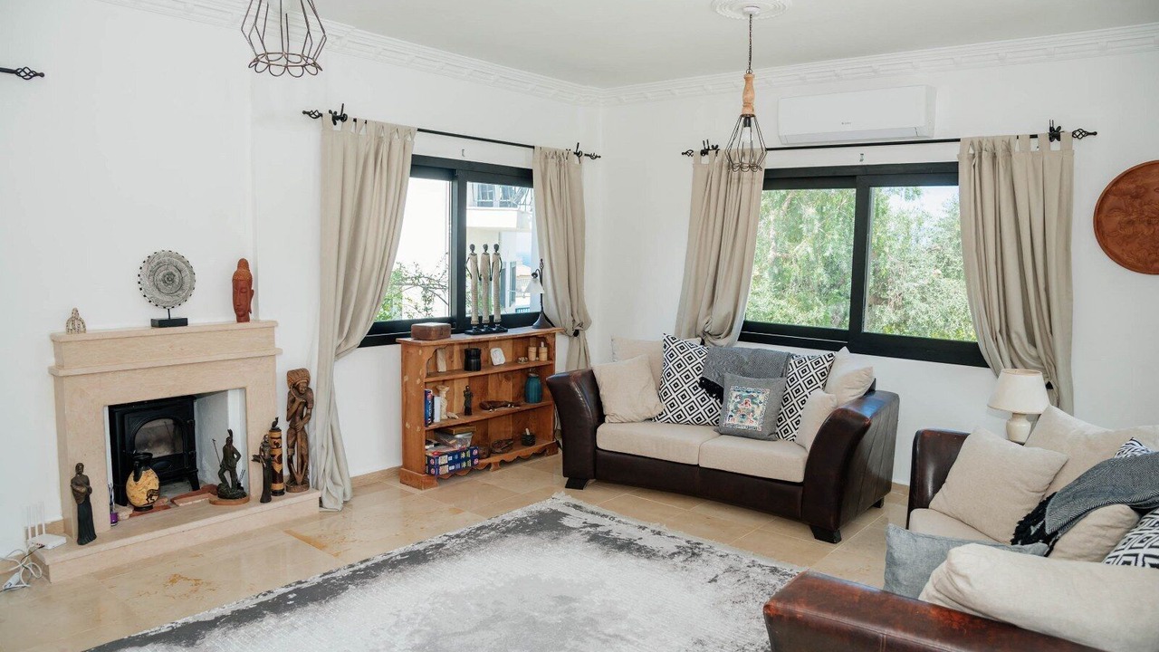 Photo of Livingroom in Karavas