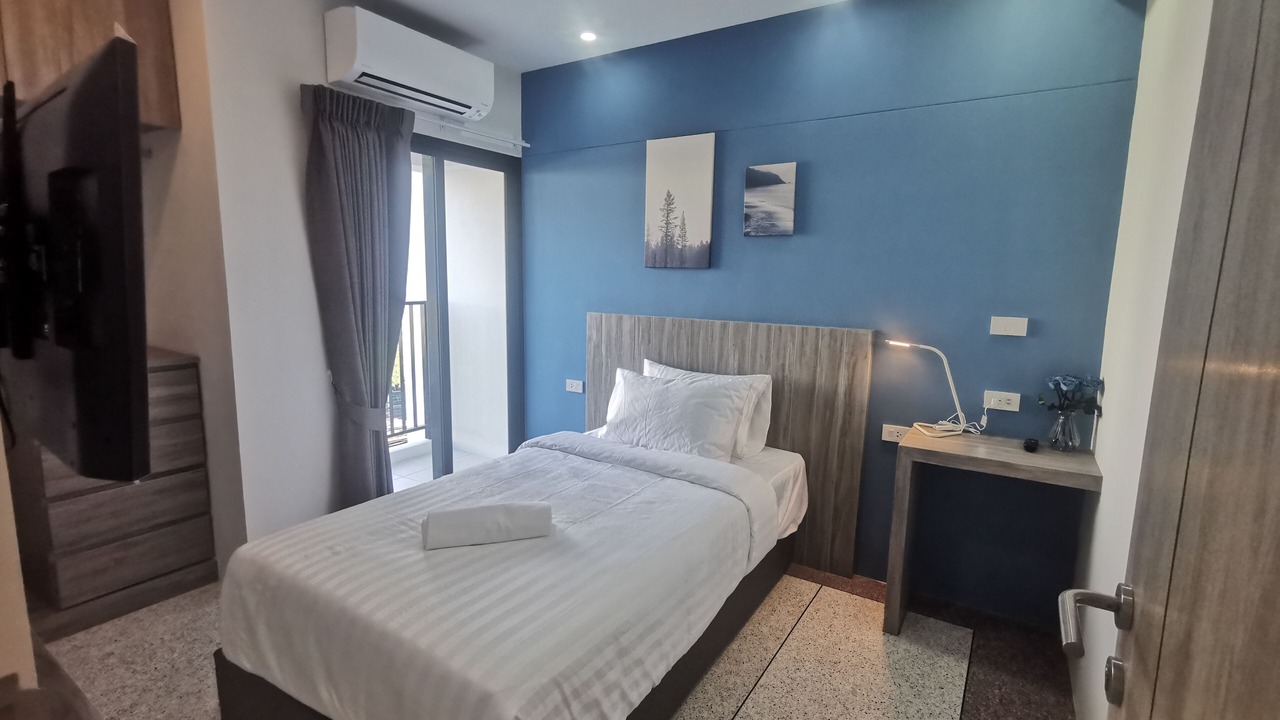 Photo of Bedroom in Samsen Nok