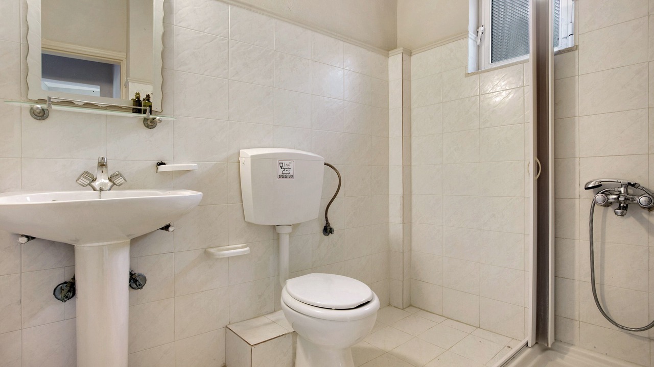 Photo of Bathroom in Limni Keri