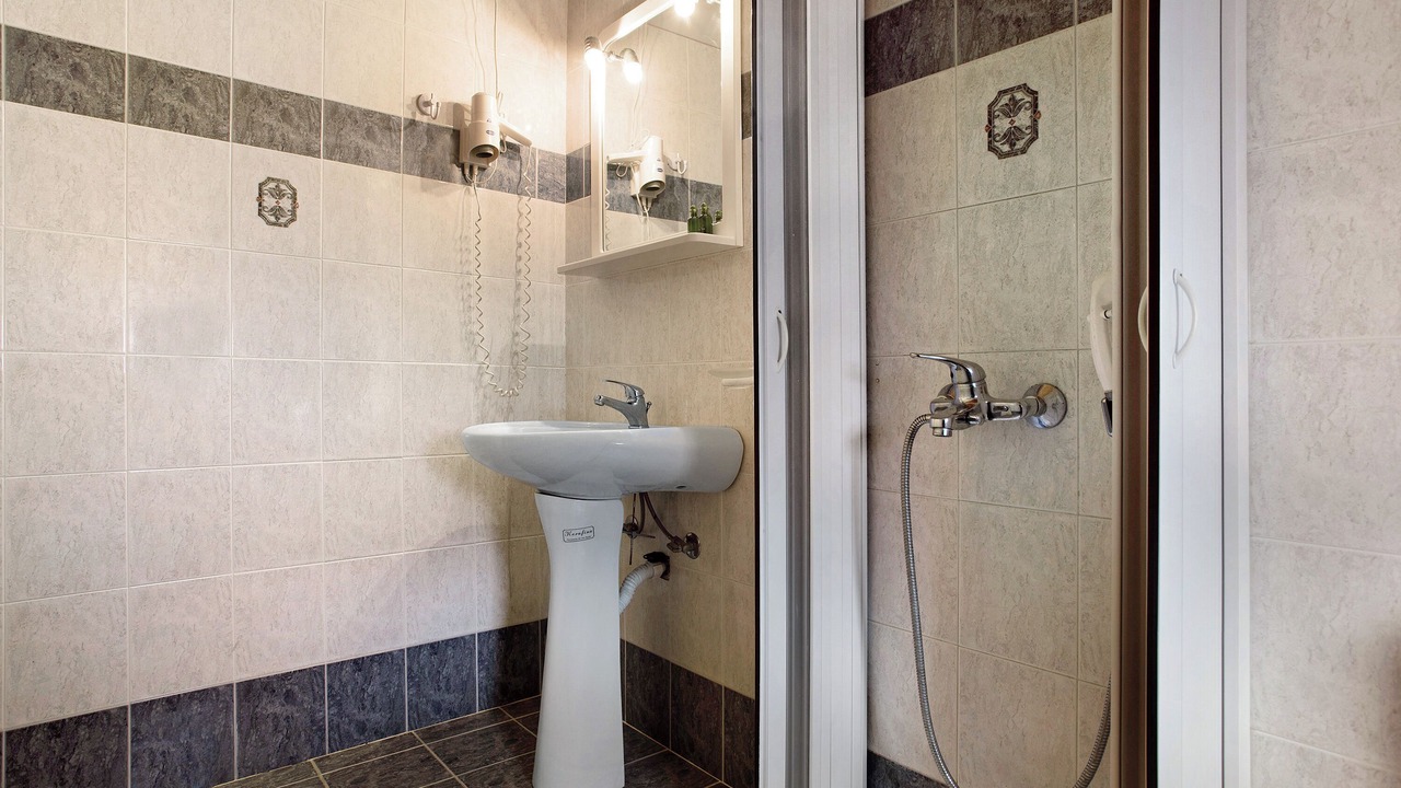 Photo of Bathroom in Limni Keri
