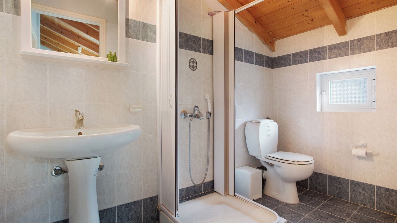 Photo of Bathroom in Limni Keri