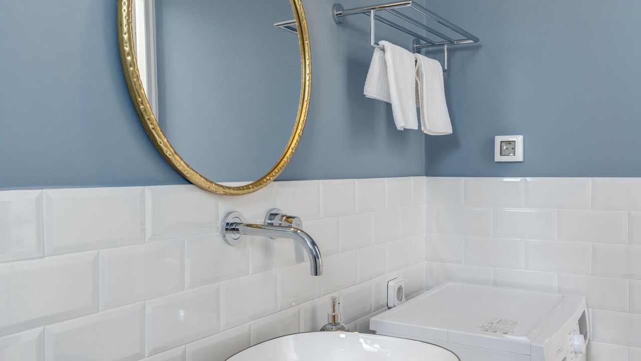 Photo of Bathroom in Ermoupoli