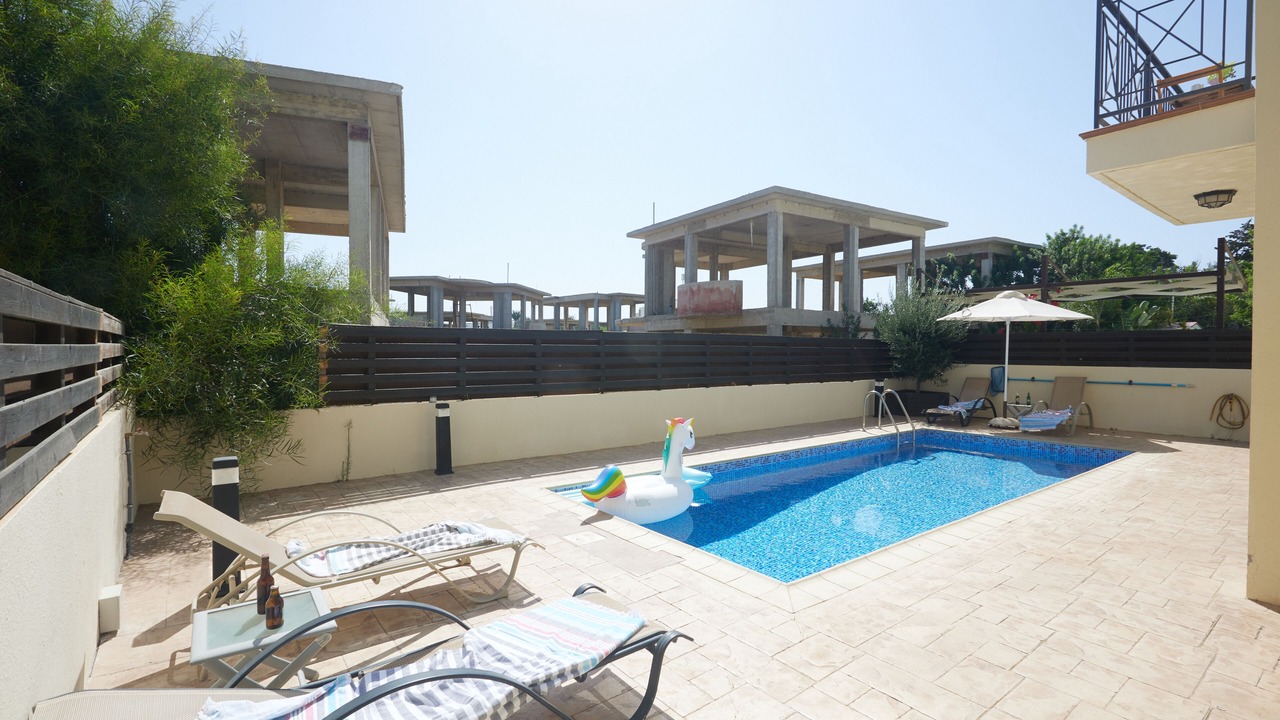 Photo of Outdoor in Pernera
