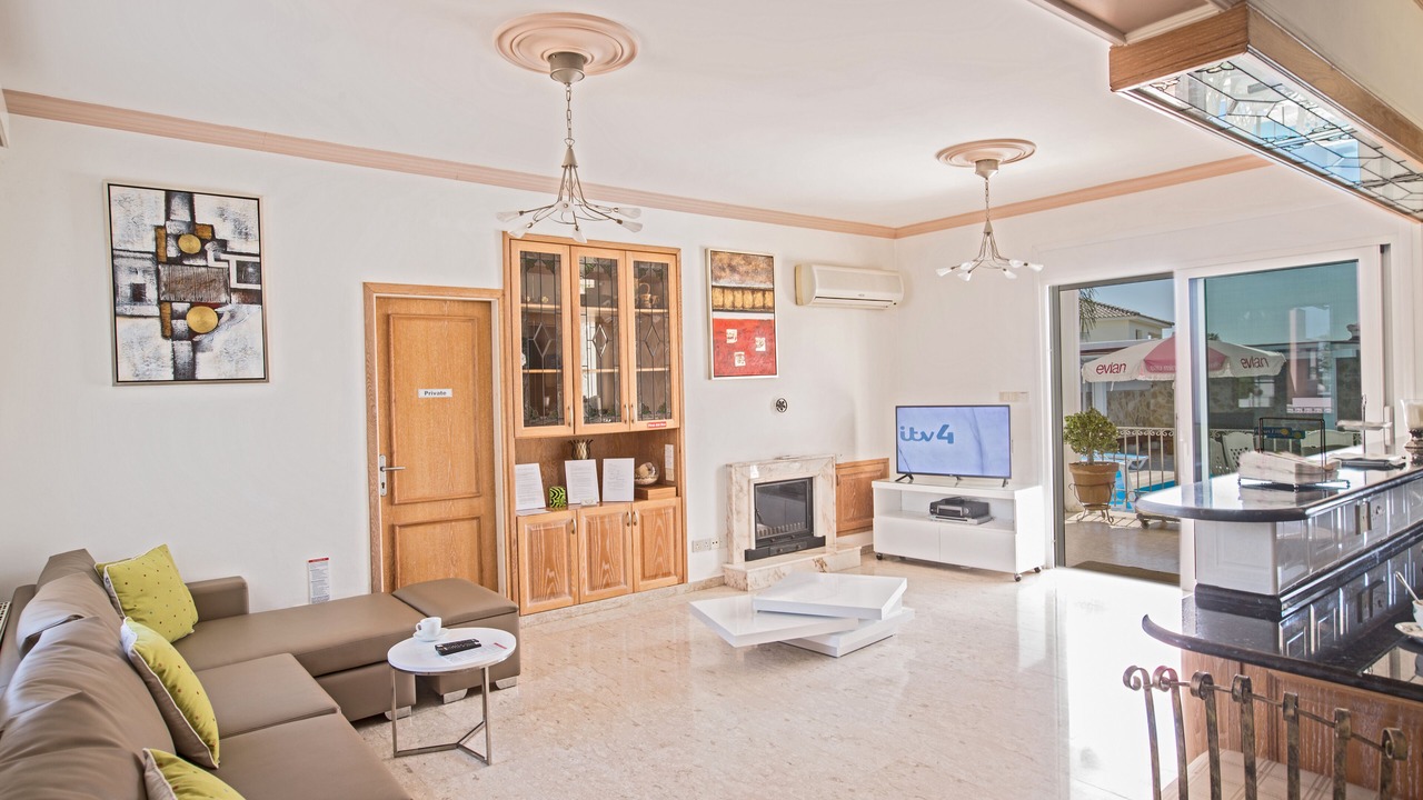 Photo of Livingroom in Paralimni