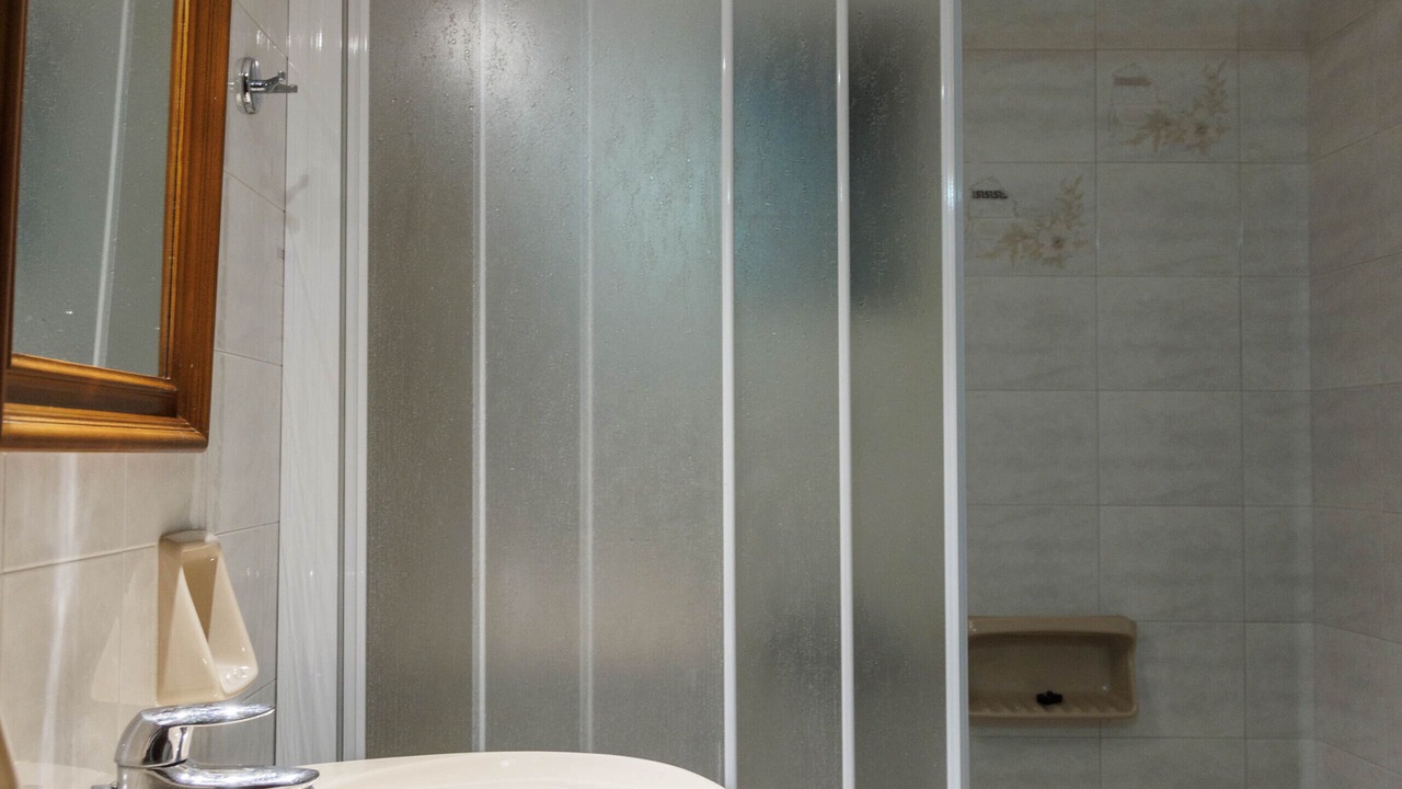 Photo of Bathroom in Omales