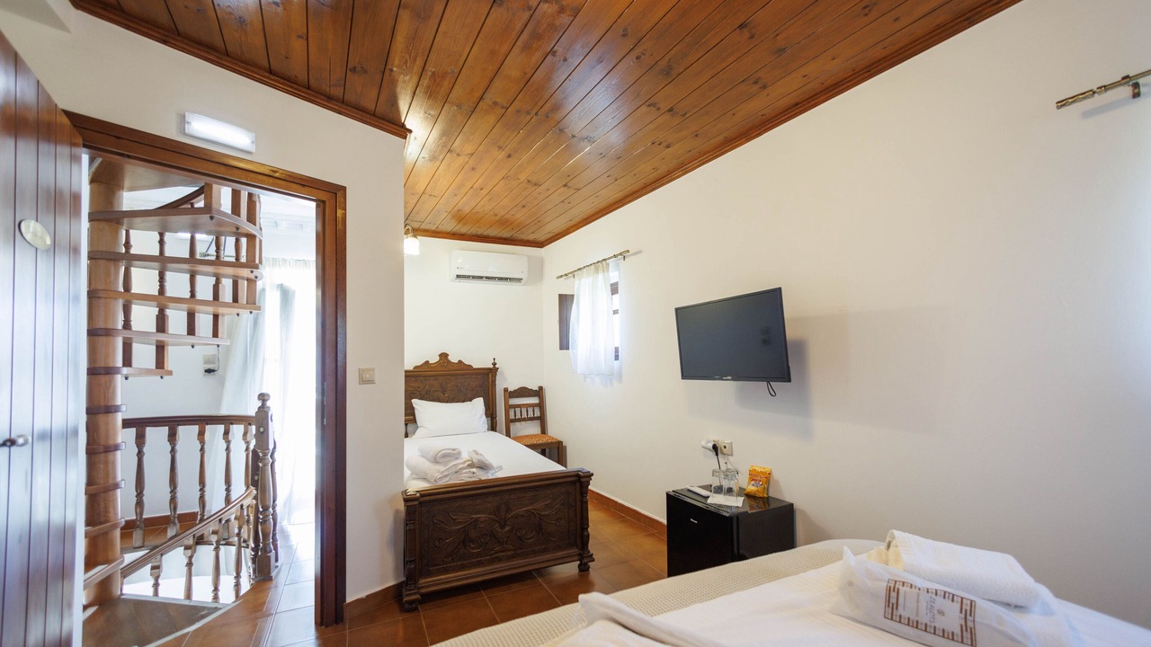 Photo of Bedroom in Omales