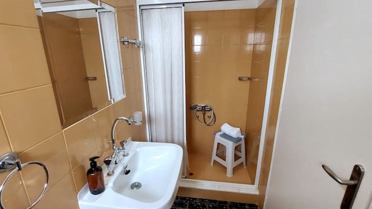 Photo of Bathroom in Tolo