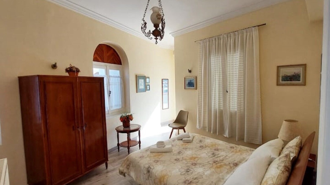 Photo of Bedroom in Tolo