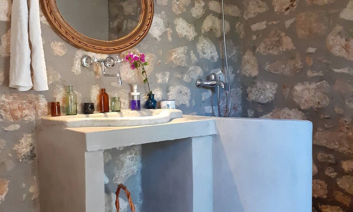 Photo of Bathroom in Assos