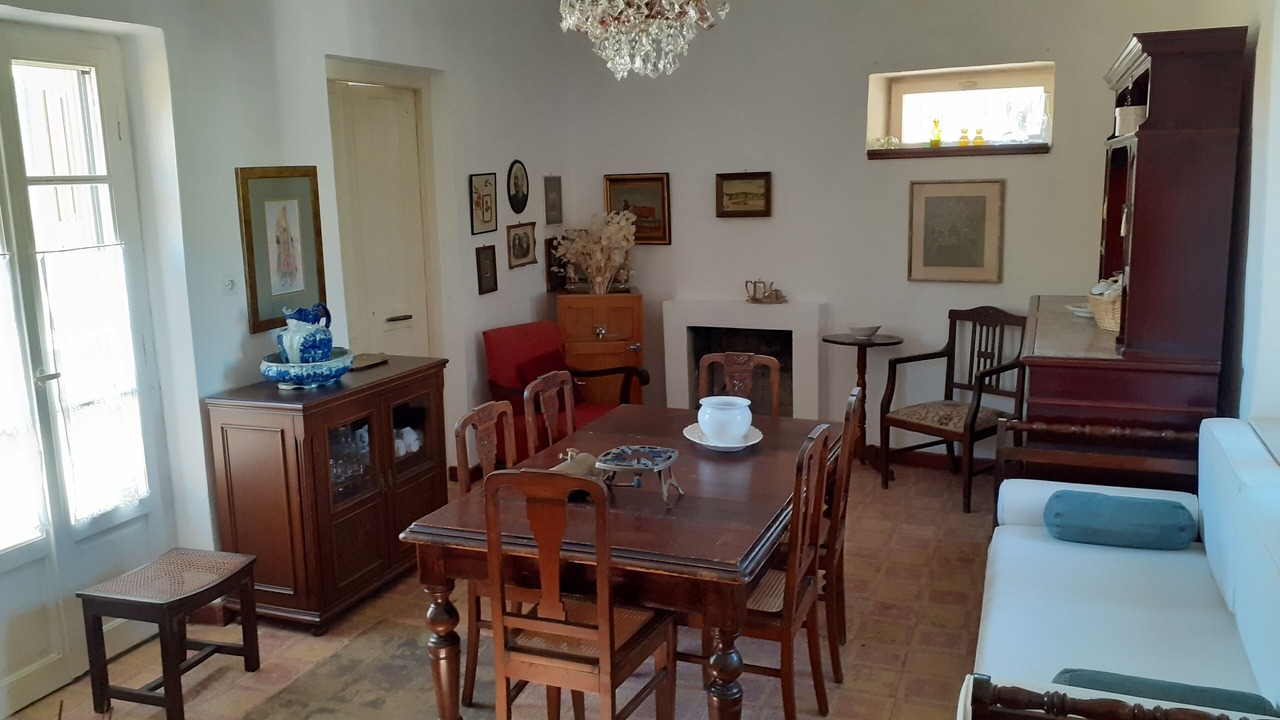 Photo of Livingroom in Assos