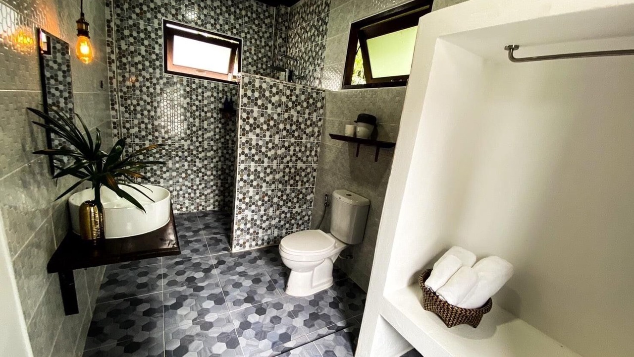 Photo of Bathroom in Khanom