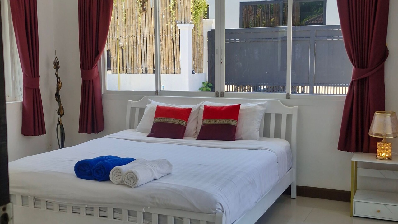 Photo of Bedroom in Chalong