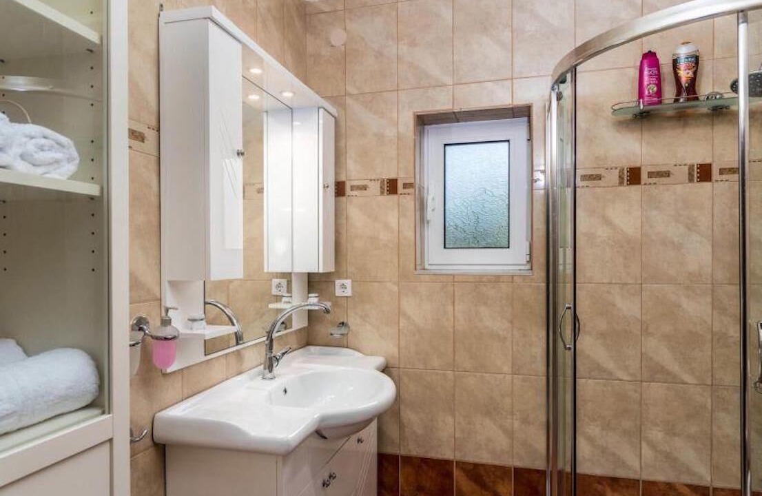 Photo of Bathroom in Tertsa