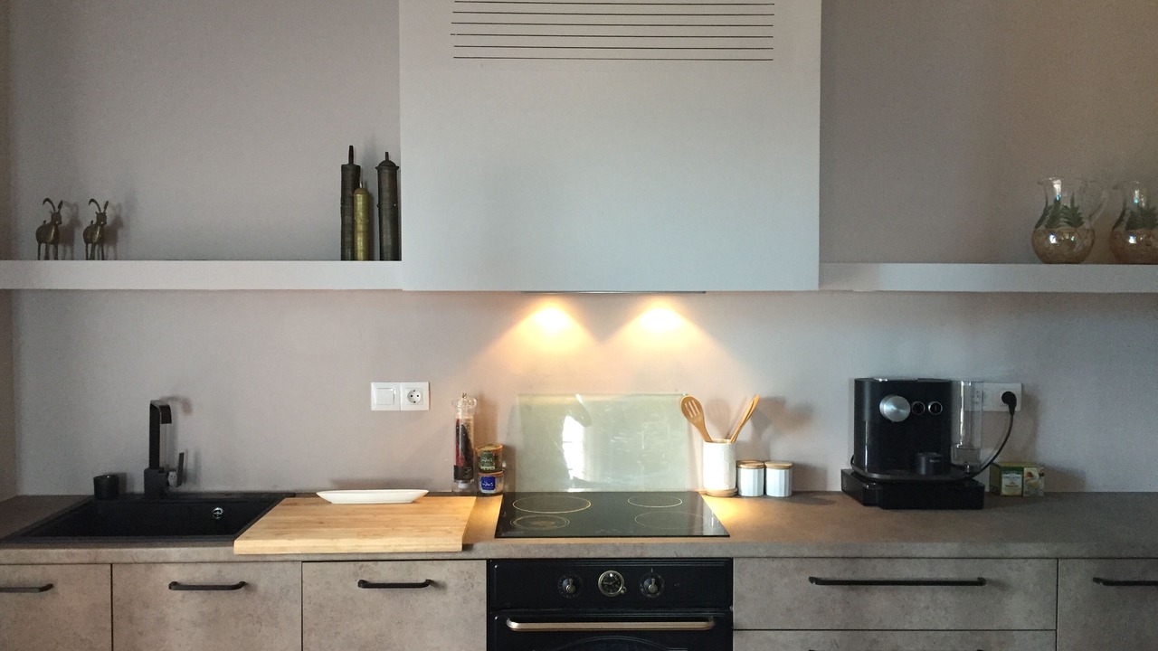 Photo of Kitchen in East Mani