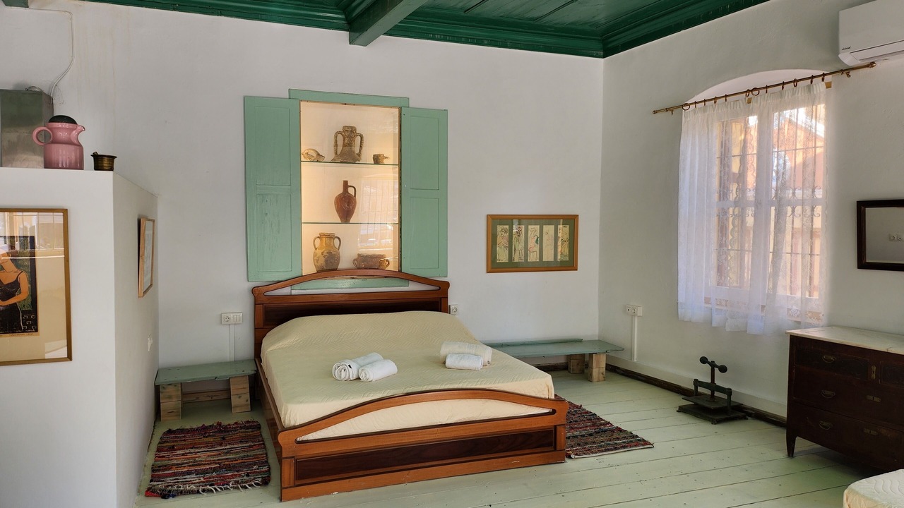 Photo of Bedroom in Symi