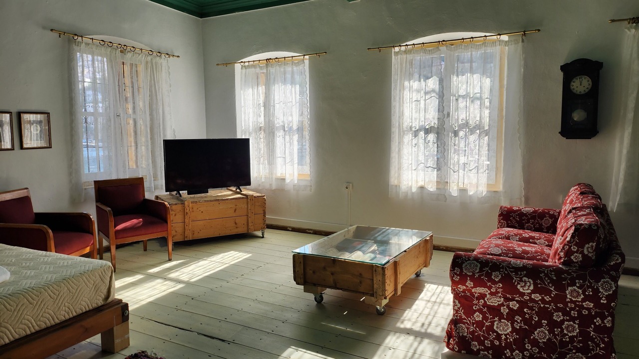 Photo of Livingroom in Symi
