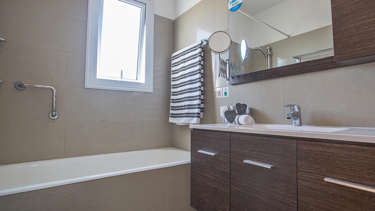 Photo of Bathroom in Pernera