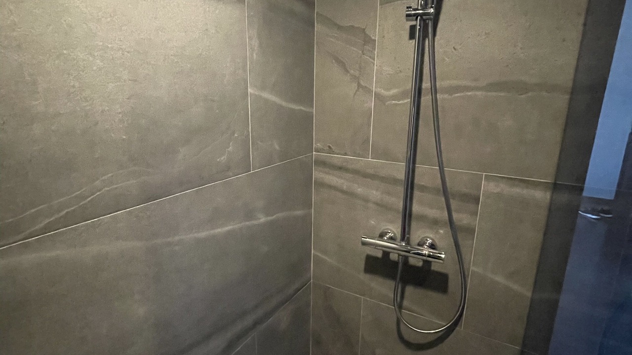 Photo of Bathroom in Thanon Phetchaburi