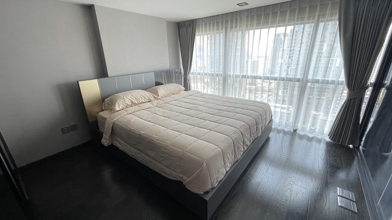 Photo of Bedroom in Thanon Phetchaburi