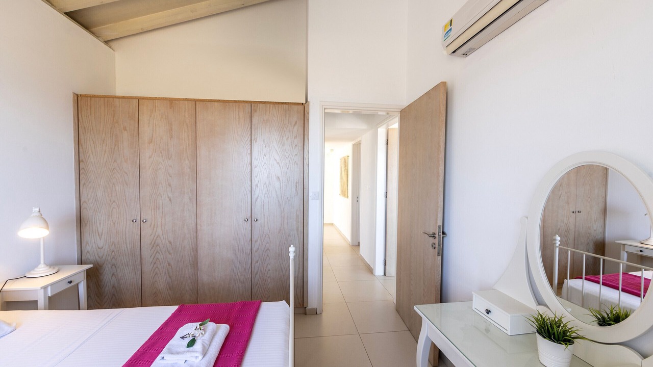 Photo of Bedroom in Cape Greko