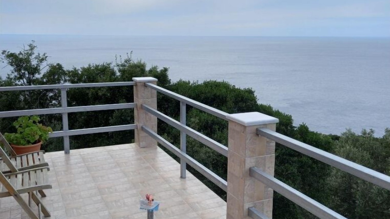 Photo of Outdoor in Pentati