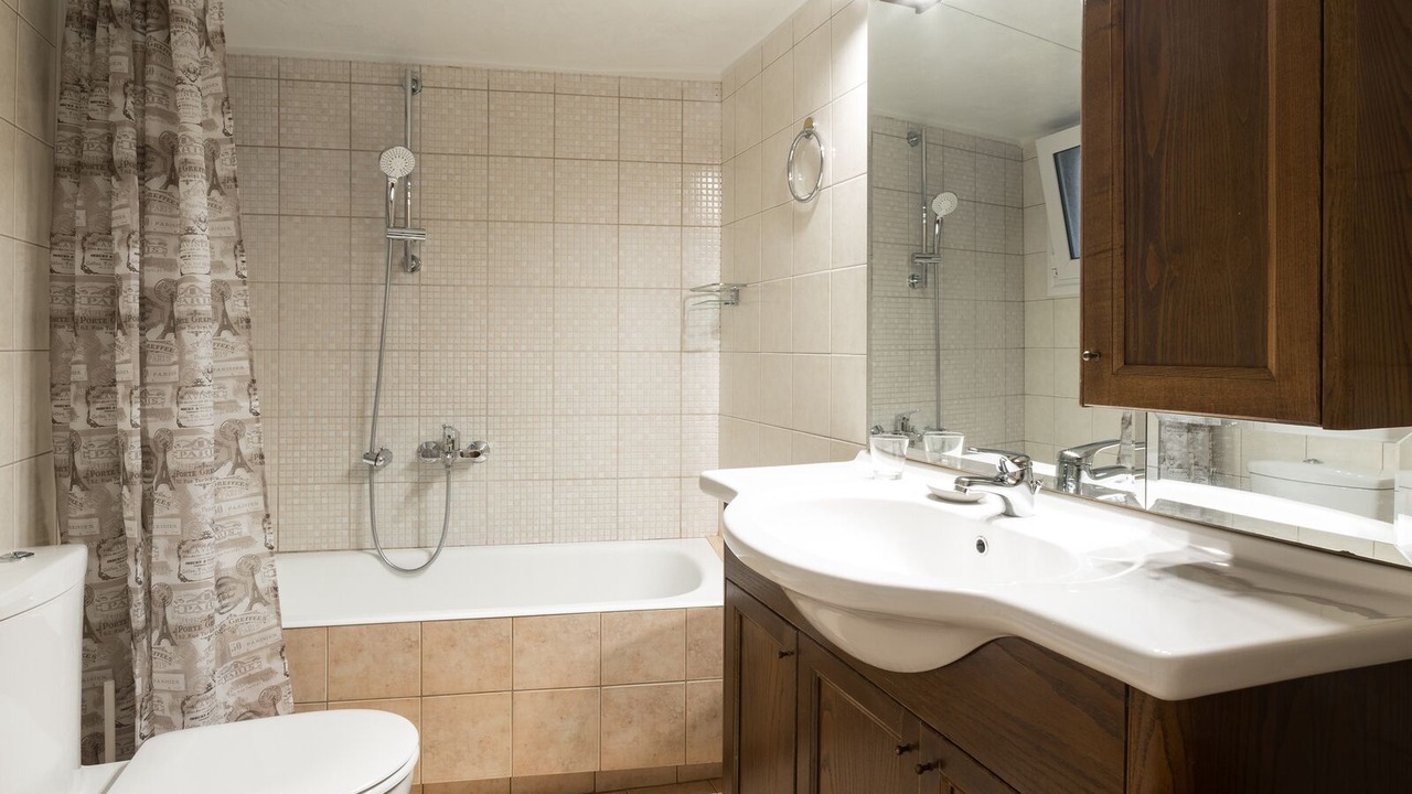 Photo of Bathroom in Anafiotika