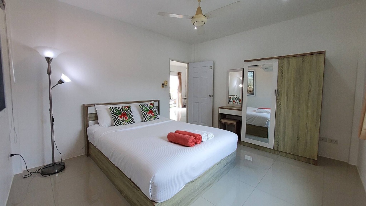 Photo of Bedroom in Chalong