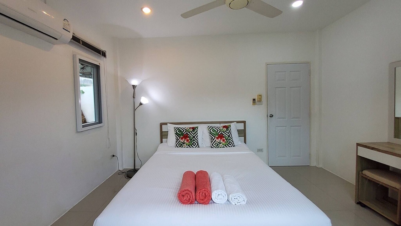 Photo of Bedroom in Chalong