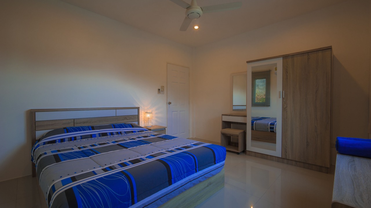 Photo of Bedroom in Chalong