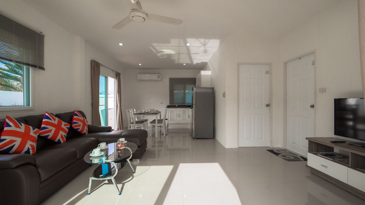 Photo of Livingroom in Chalong