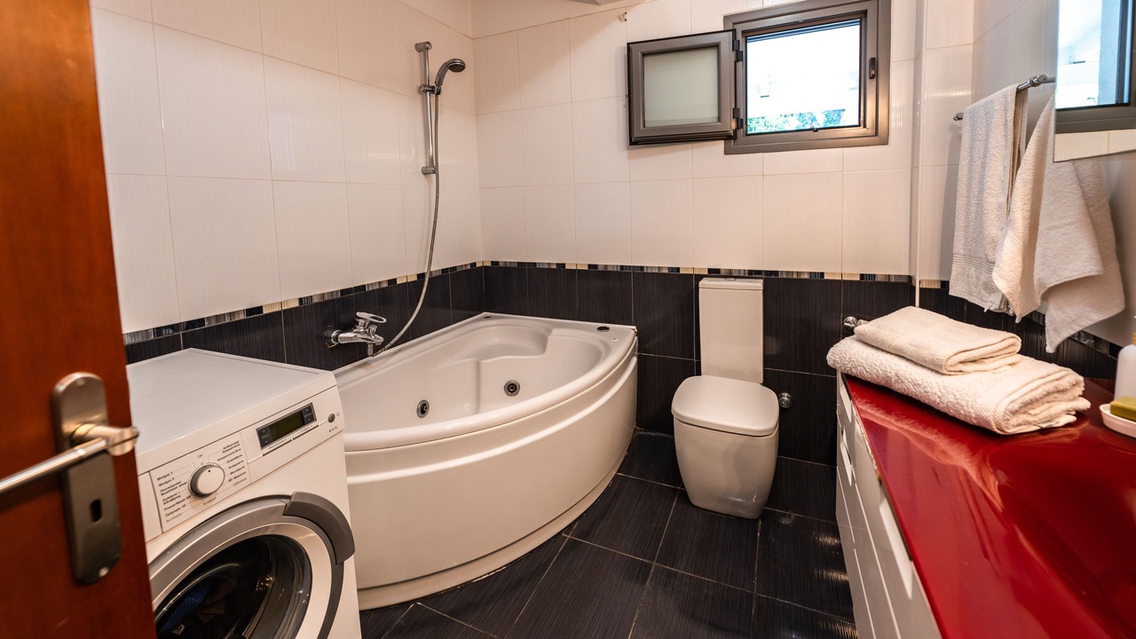 Photo of Bathroom in Argostoli Town