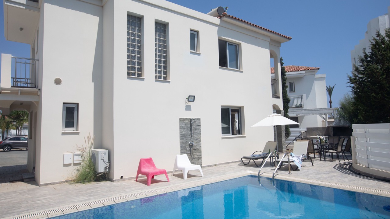 Photo of Outdoor in Pernera