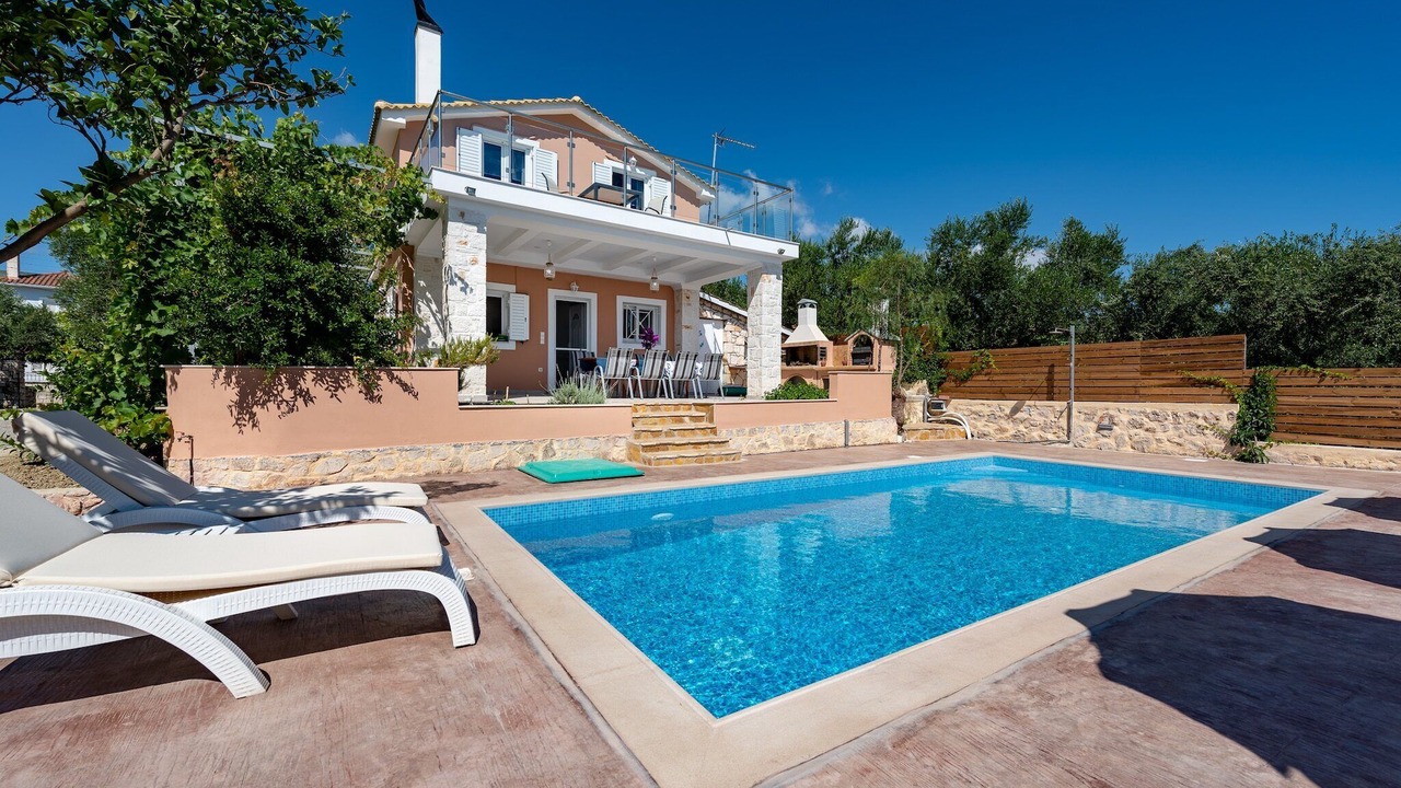 Photo of Outdoor in Romirion