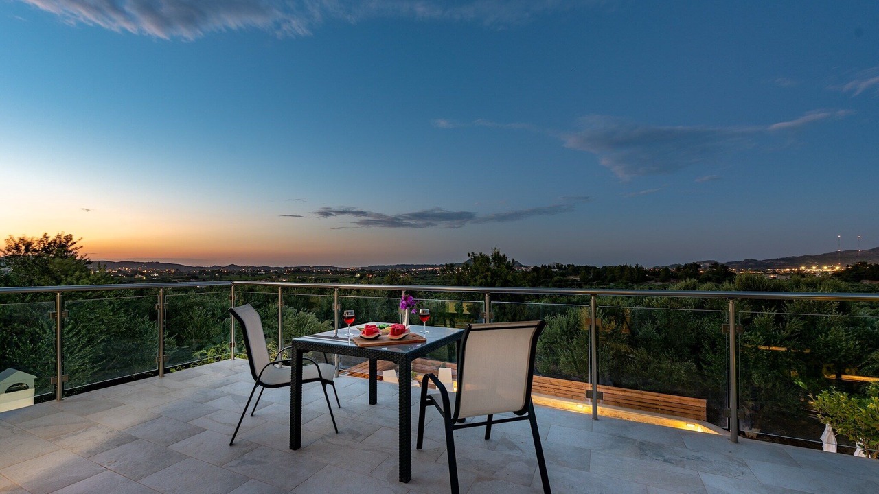 Photo of Patio Balcony in Romirion