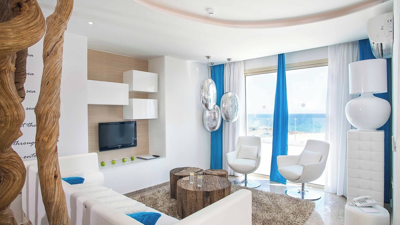 Photo of Livingroom in Pernera
