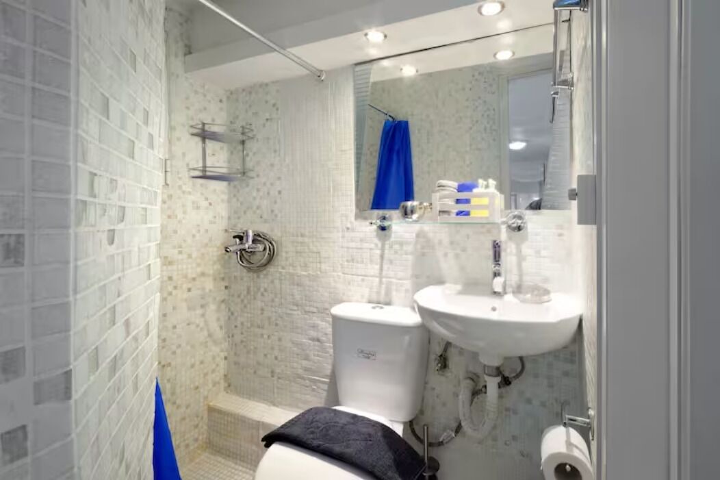 Photo of Bathroom in Mousio