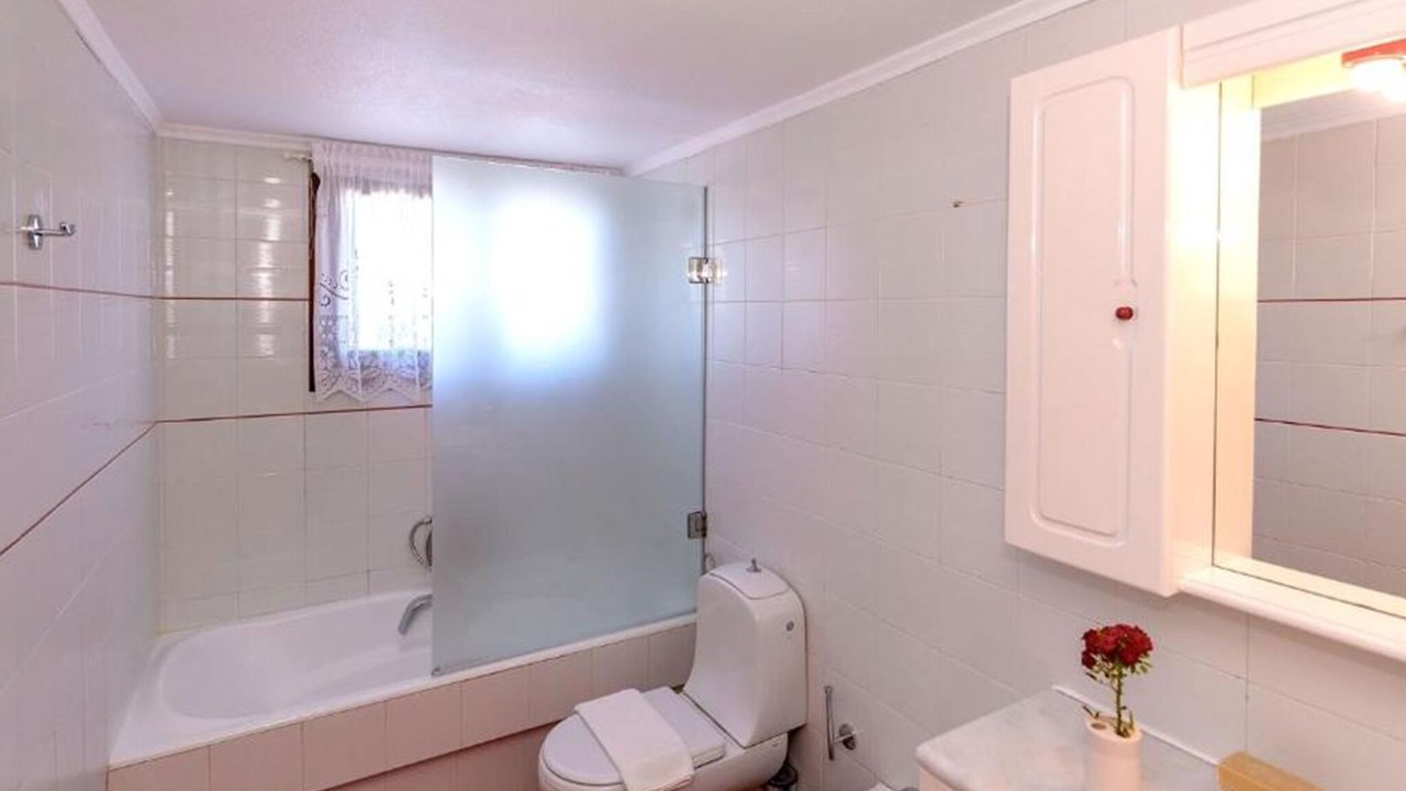 Photo of Bathroom in Maleme