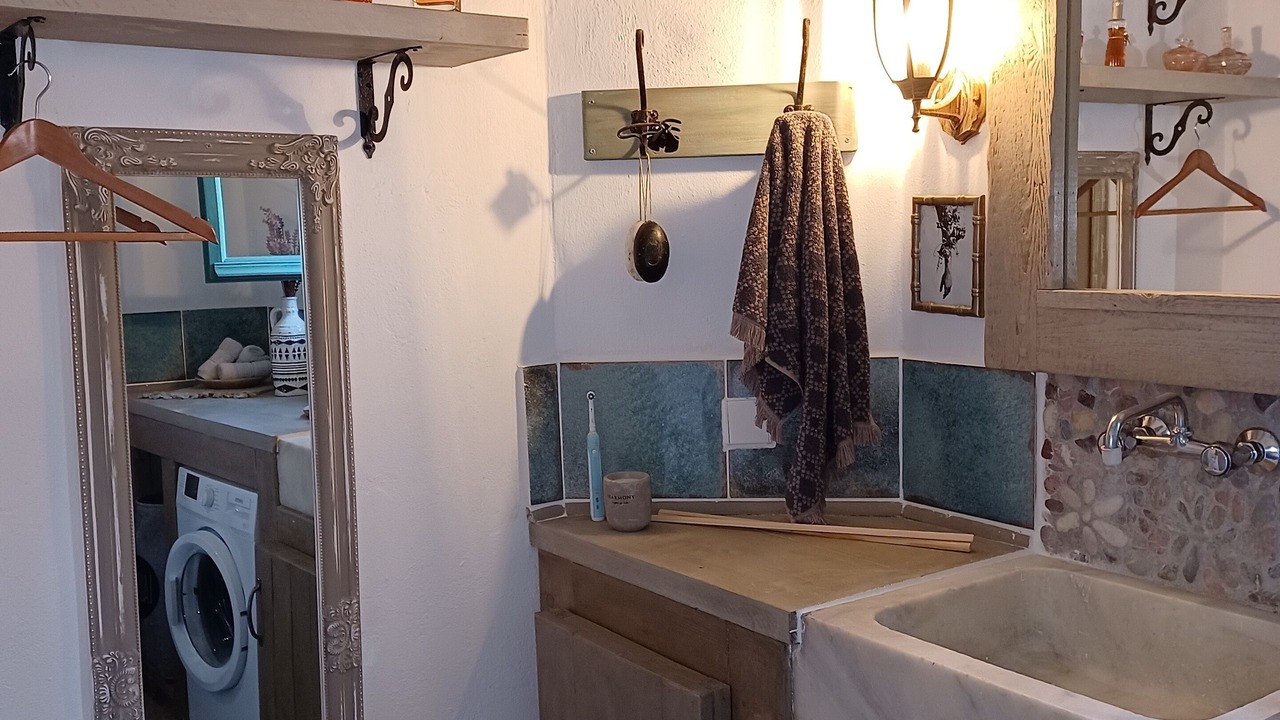 Photo of Bathroom in Aipeia