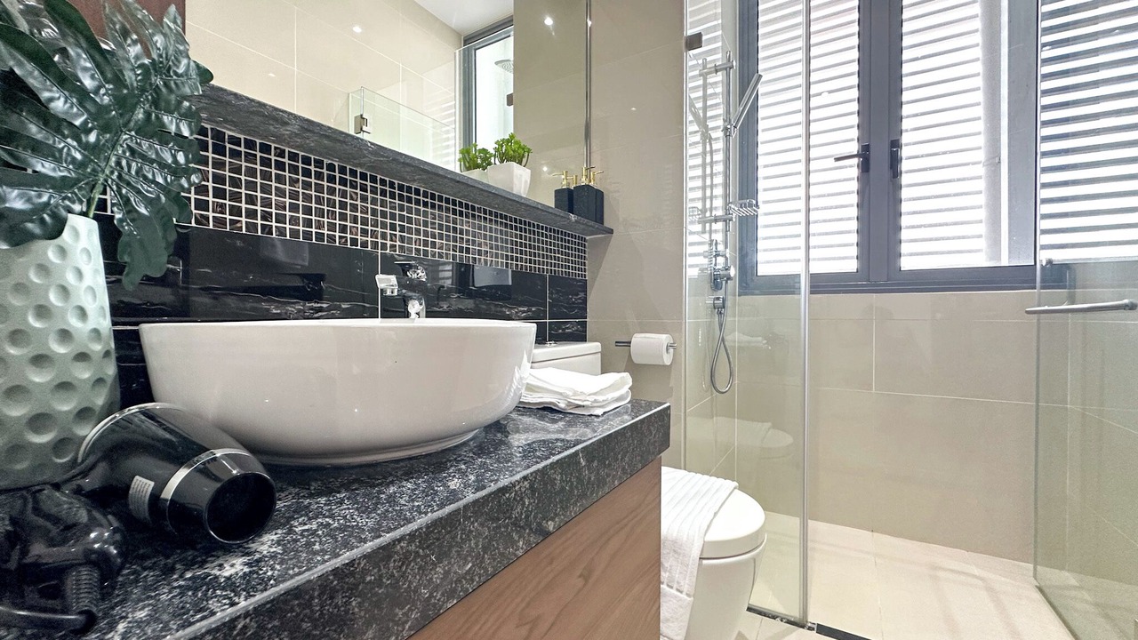Photo of Bathroom in Tuol Kouk